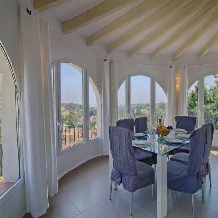 Sleeps 7 Pool Wifi Villa Pedramala