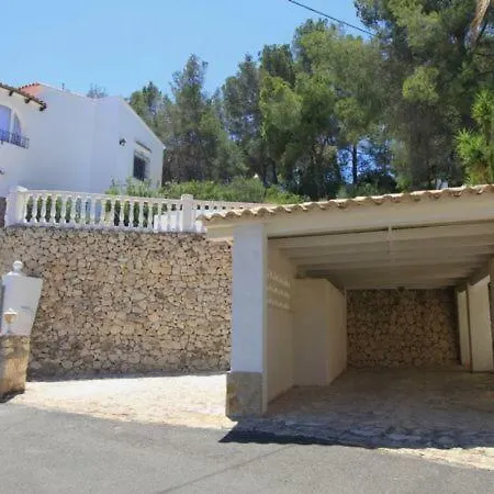 Villa Sleeps 7 Pool Wifi