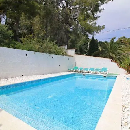 Villa Sleeps 7 Pool Wifi *